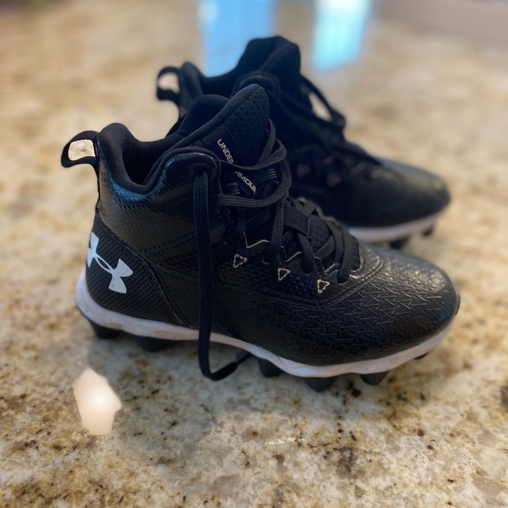 Under Armour Cleats | Boys Size 13 (Little Boys) | EUC